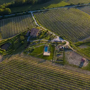 Country house Follonico 4-Suite B&B, Torrita di Siena