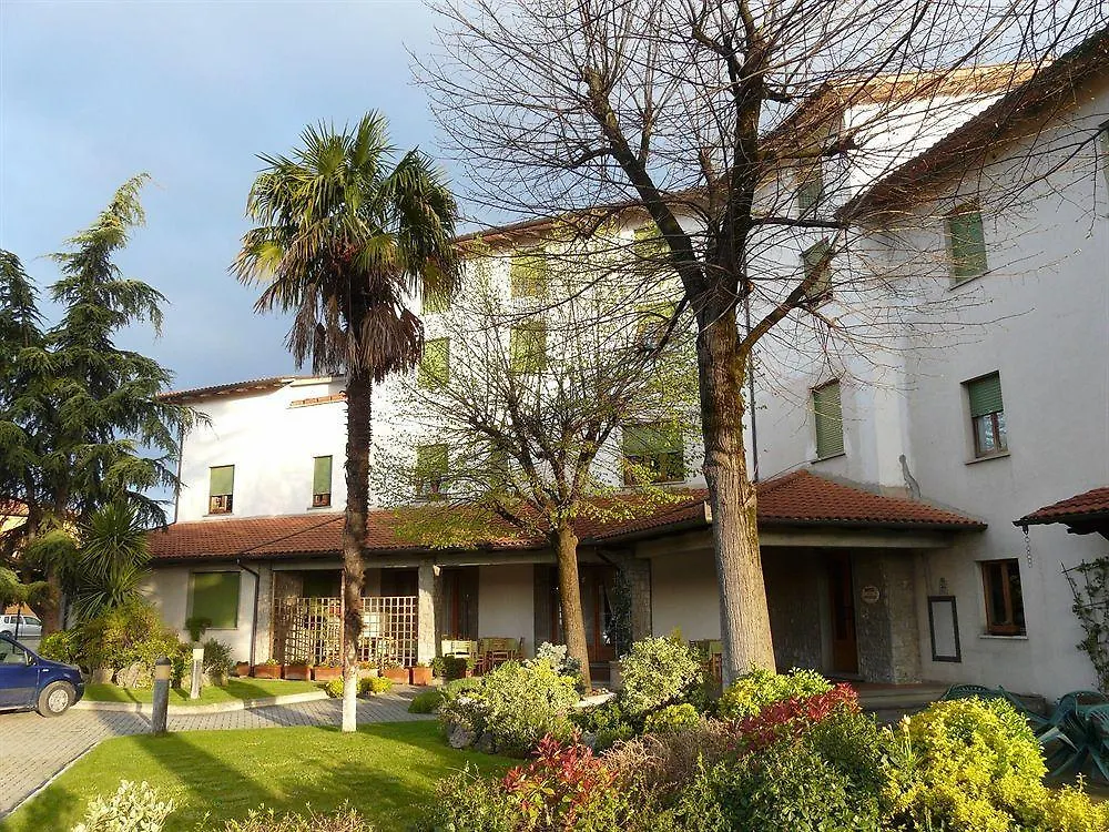 Hotel La Piccola Stazione contacts