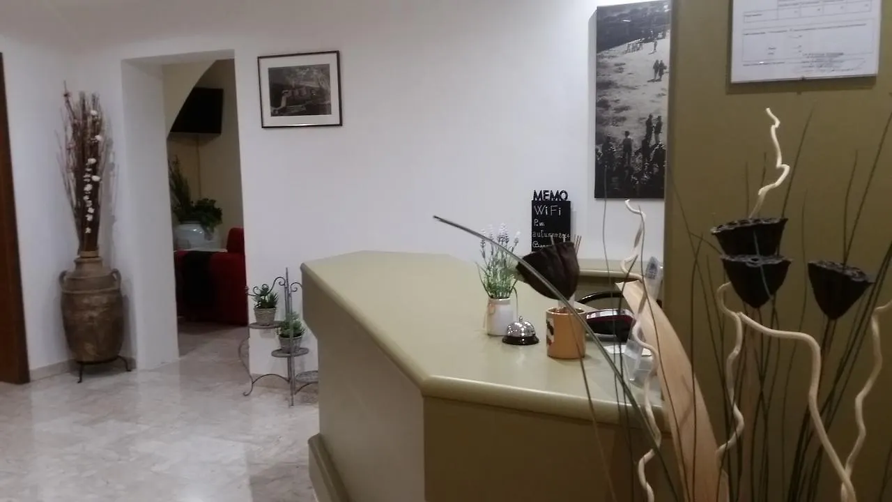 Hotel La Piccola Stazione Torrita di Siena 3*,  Italy